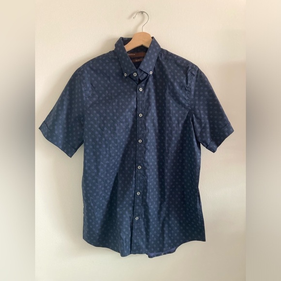Perry Ellis Slim Fit Button Down Shirt Short Sleeve Floral Medium NWT - Picture 1 of 8